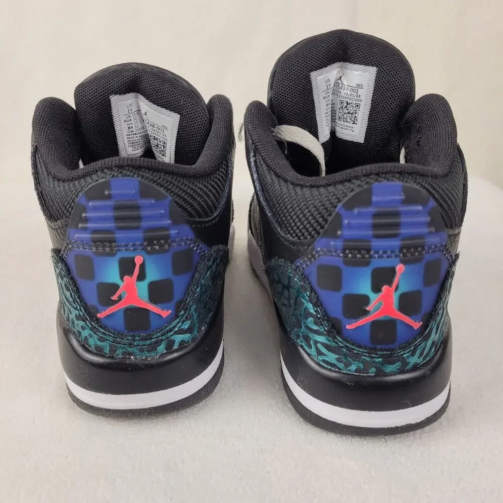 Jordan 3 retro Moto black hyper jade Size 1Y
